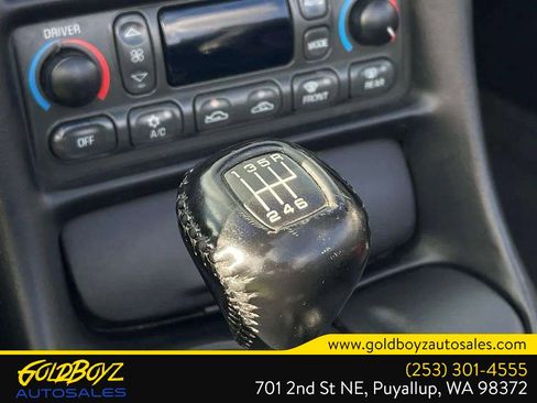 Used 2001 Chevrolet Corvette Convertible w/ Preferred Equipment Group2 image 20