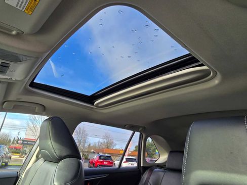 Used 2023 Toyota RAV4 XLE Premium image 25