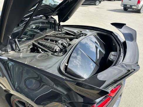 Used 2023 Chevrolet Corvette Z06 w/ Z07 Performance Package image 10