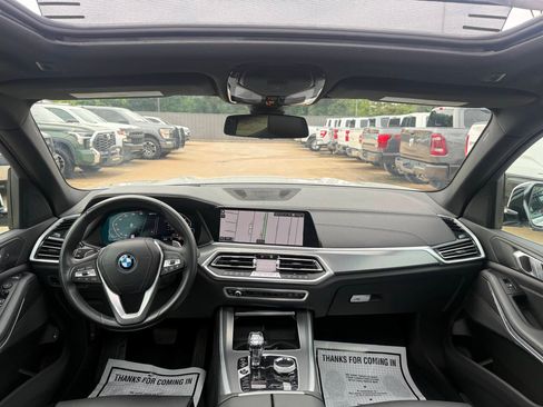 Used 2023 BMW X5 xDrive45e w/ Executive Package AWD/4WD image 17