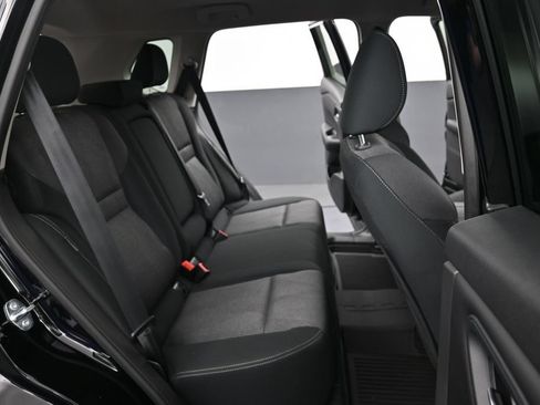 Certified 2026 Nissan Rogue SV FWD image 33