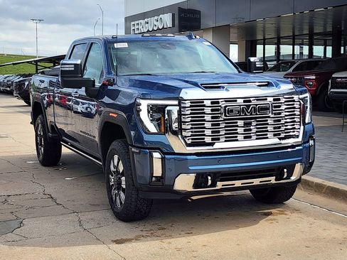 New 2026 GMC Sierra 2500 Denali w/ Denali Reserve Package AWD/4WD image 1