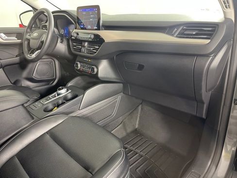 Used 2022 Ford Escape SEL w/ Technology Package image 33