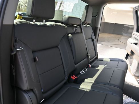 New 2026 GMC Sierra 3500 SLT AWD/4WD image 31