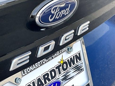 Used 2022 Ford Edge SEL w/ Convenience Package image 29