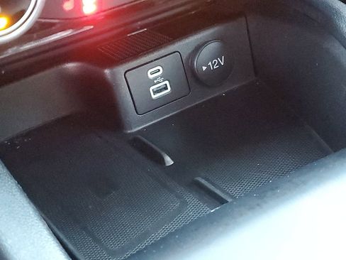 Used 2022 Ford Escape Titanium w/ Titanium Premium Package image 27