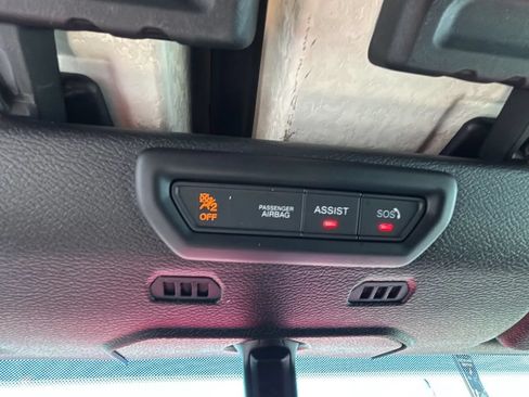 Used 2023 Jeep Gladiator Sport AWD/4WD image 23