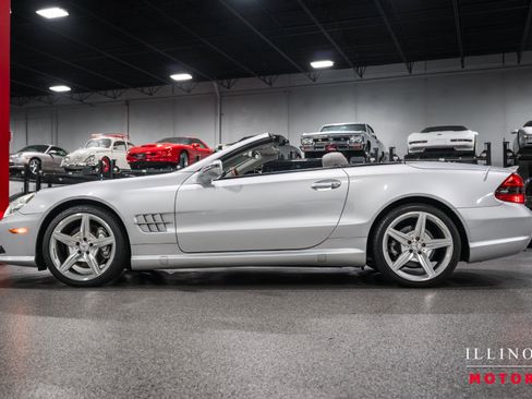 Used 2009 Mercedes-Benz SL 550 image 2