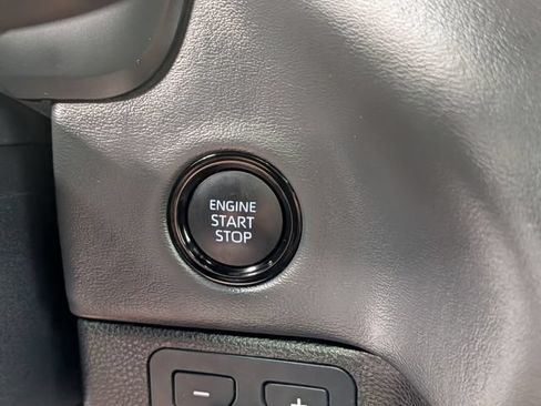 Used 2026 Toyota Tundra Platinum AWD/4WD image 26