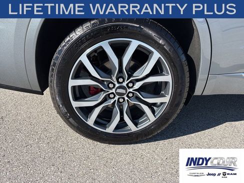 Used 2024 Cadillac XT6 Sport AWD/4WD image 12