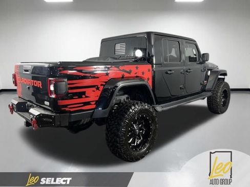 Used 2020 Jeep Gladiator Overland w/ LED Lighting Group AWD/4WD image 9