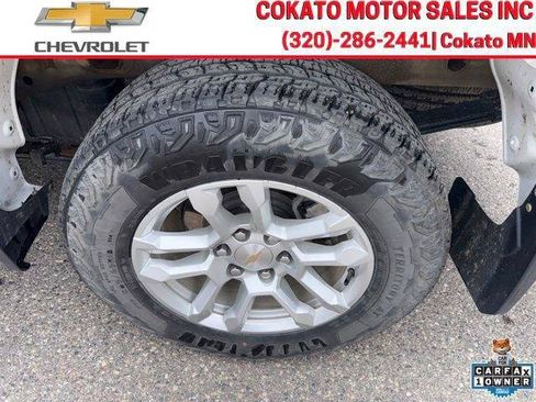 Used 2024 Chevrolet Silverado 1500 LT w/ Leather Package AWD/4WD image 8