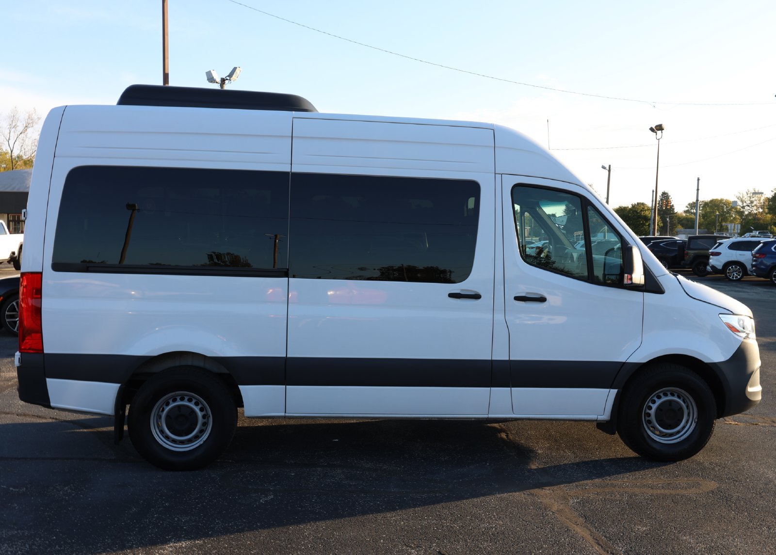 Used 2024 Mercedes-Benz Sprinter 2500 image 2