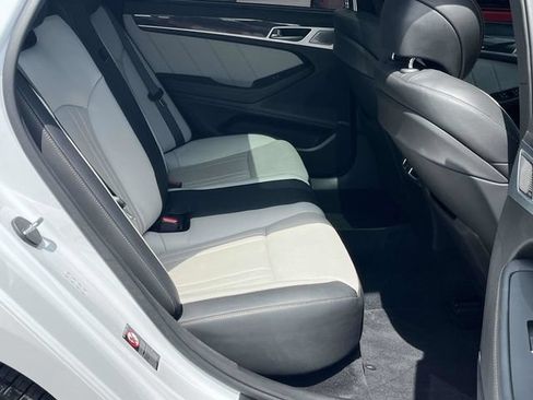 Used 2018 Genesis G80 3.3T Sport RWD image 24