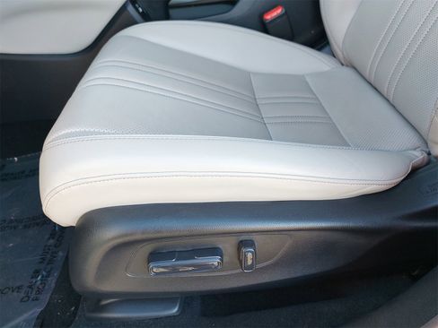 Used 2023 Honda HR-V EX-L image 29