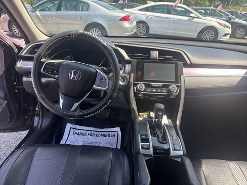 Used 2017 Honda Civic EX-L image 18