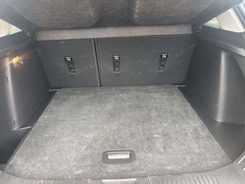 Used 2025 Chevrolet Trax LT FWD image 30