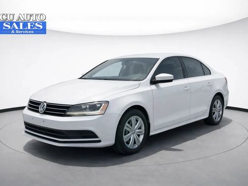 Used 2017 Volkswagen Jetta S image 3