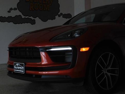 Used 2023 Porsche Macan S AWD/4WD image 26