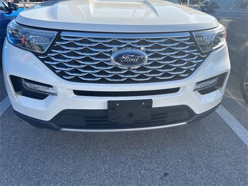 Used 2020 Ford Explorer Platinum image 5