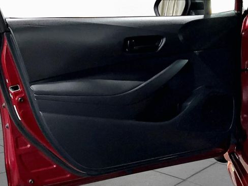 Used 2025 Toyota Corolla LE FWD image 22
