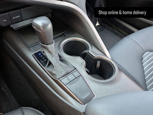 Used 2024 Toyota Camry SE image 14