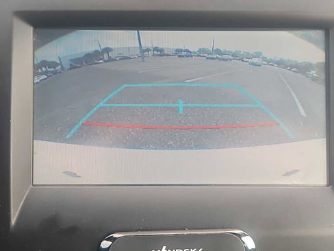 Used 2015 Toyota Camry SE FWD image 23