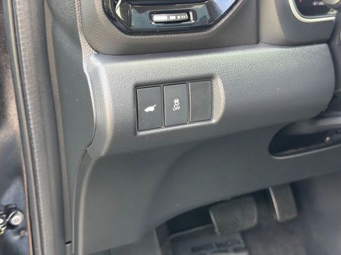Used 2024 Honda Pilot Touring image 15