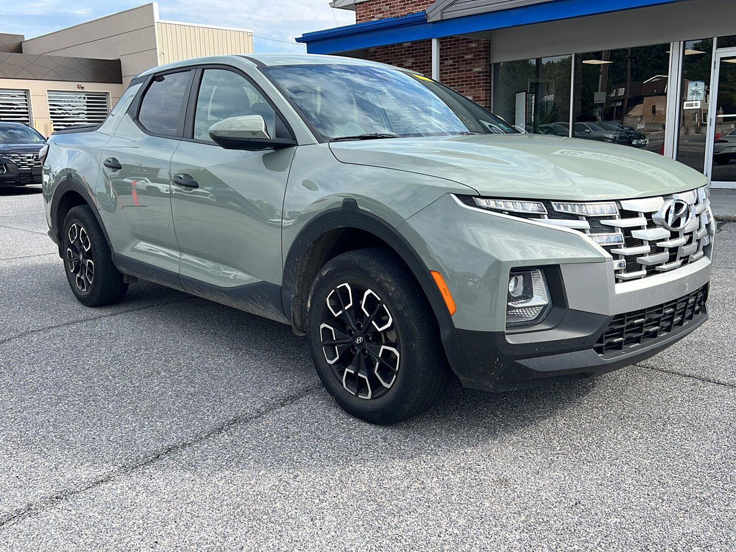 Used 2023 Hyundai Santa Cruz SE AWD/4WD image 7