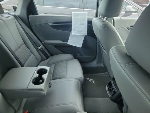 Used 2019 Chevrolet Impala LS FWD image 3