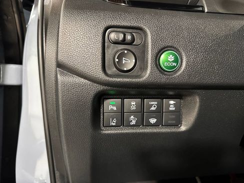 Used 2023 Honda Ridgeline Black Edition image 17