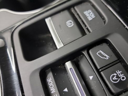 Used 2025 Honda Pilot EX-L image 34