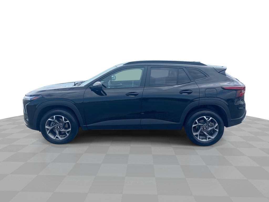 Certified 2024 Chevrolet Trax LT FWD image 1