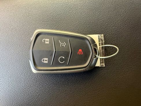 Used 2025 Cadillac XT5 Premium Luxury image 32