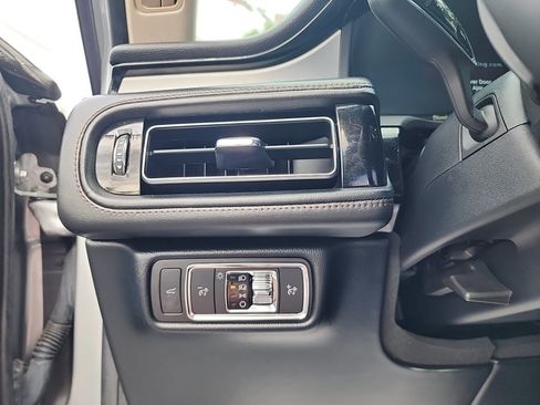 Used 2022 Lincoln Aviator AWD w/ Premium Package image 26