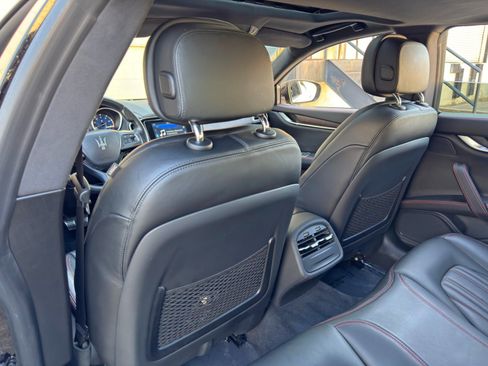 Used 2017 Maserati Ghibli w/ Luxury Package RWD image 35
