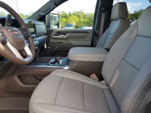 New 2025 GMC Sierra 2500 SLT w/ SLT Premium Package image 21