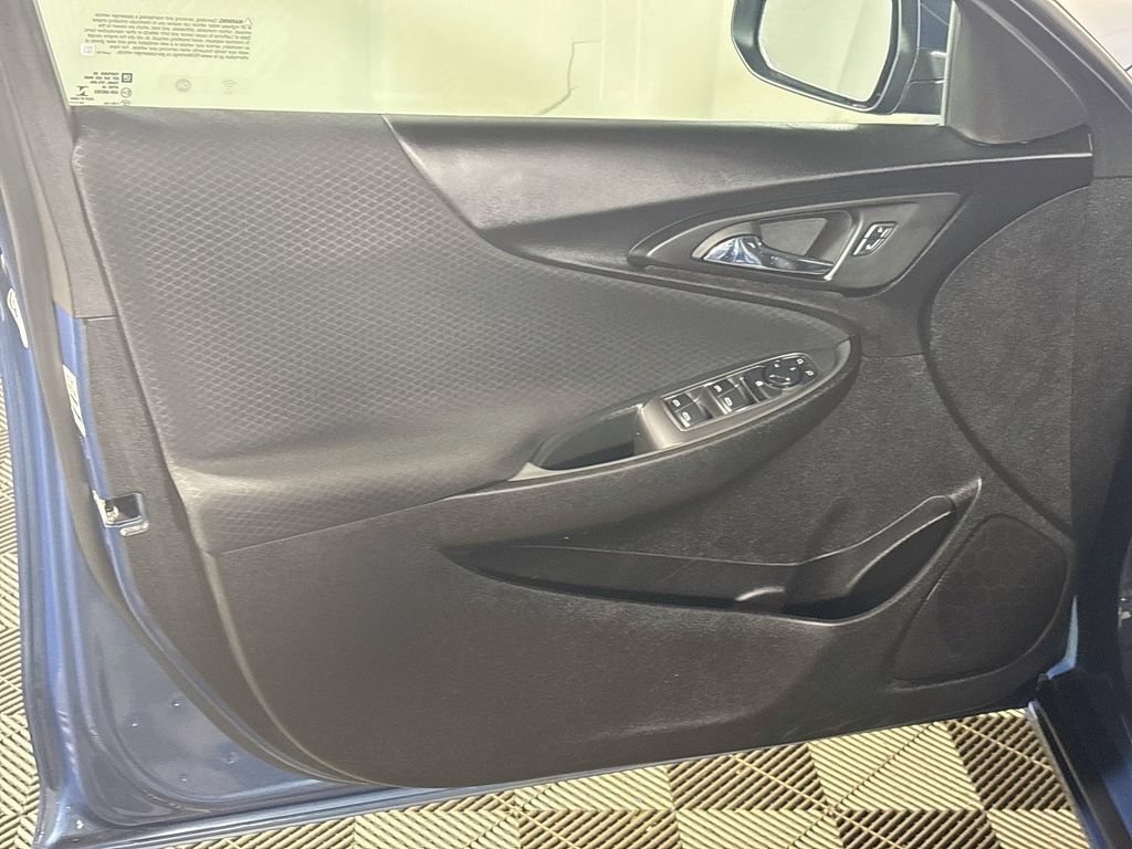 Used 2025 Chevrolet Malibu LT FWD image 10