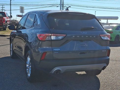 Certified 2022 Ford Escape SE image 8