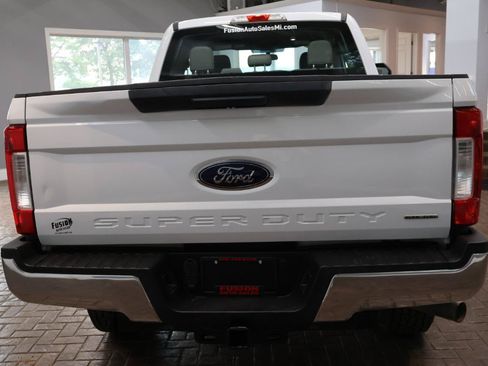 Used 2017 Ford F250 XL w/ Power Equipment Group AWD/4WD image 6