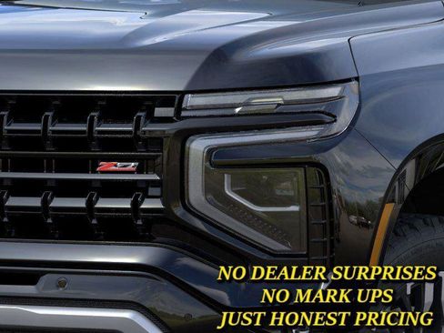 New 2026 Chevrolet Suburban Z71 w/ Comfort Package AWD/4WD image 10