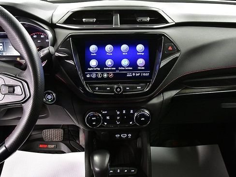 Used 2021 Chevrolet TrailBlazer RS w/ Convenience Package image 25