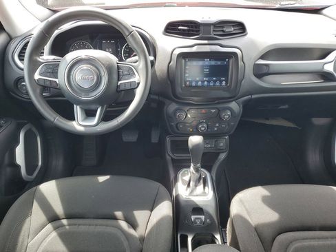 Used 2018 Jeep Renegade Latitude w/ Popular Equipment Group FWD image 24