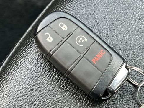 Used 2024 Jeep Compass Limited AWD/4WD image 30
