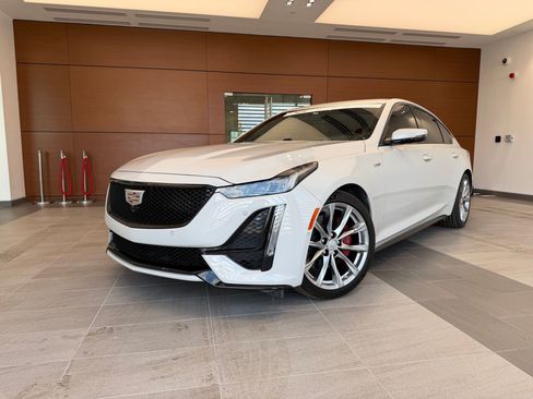 Used 2023 Cadillac CT5 V w/ Platinum Package RWD image 1
