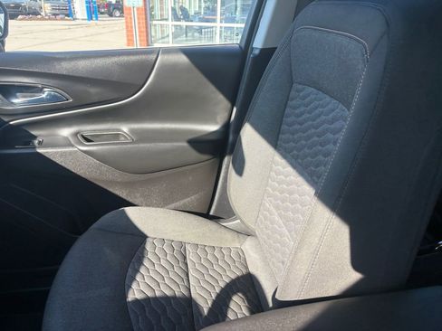 Used 2019 Chevrolet Equinox LT FWD image 12