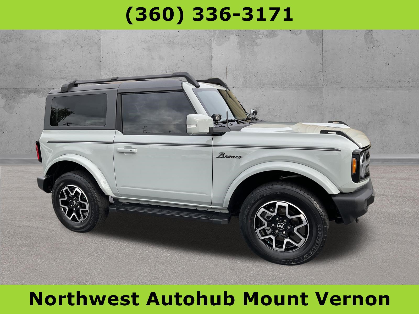 Used 2022 Ford Bronco Outer Banks AWD/4WD image 1