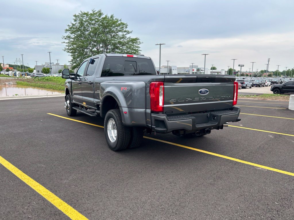 New 2026 Ford F350 XL w/ STX Appearance Package AWD/4WD image 8