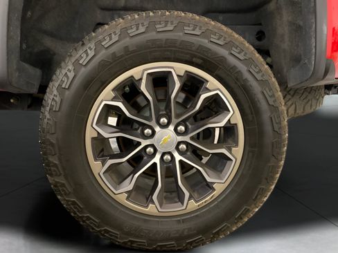 Used 2018 Chevrolet Colorado ZR2 image 23