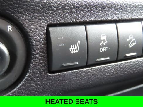 Used 2016 Jeep Wrangler Unlimited Rubicon w/ Connectivity Group AWD/4WD image 4